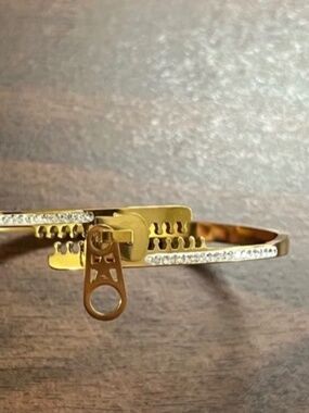 Gold plated stainless steel zipper bangle bracelet